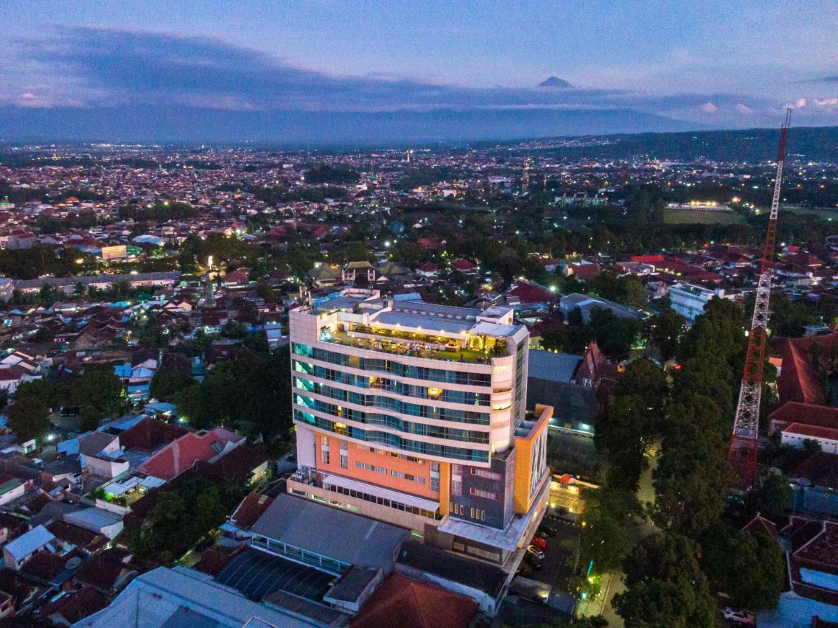 The 1O1 Malang Oj Hotell Exteriör bild