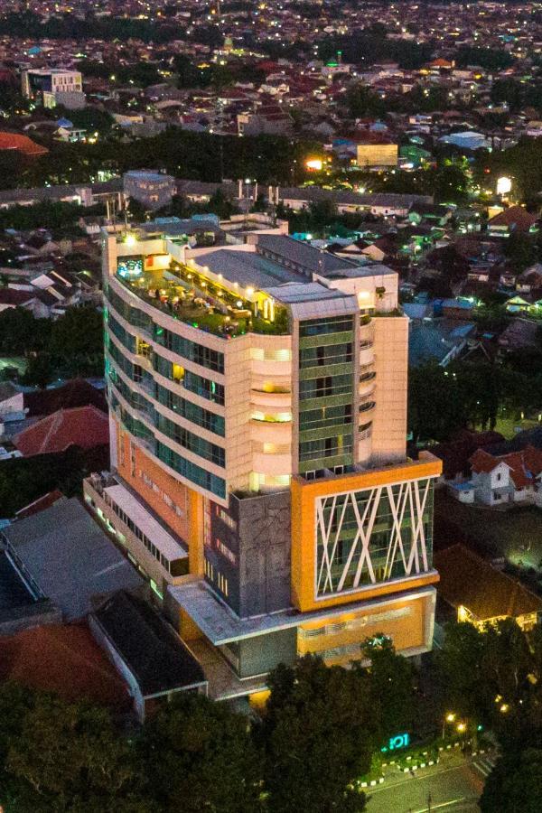 The 1O1 Malang Oj Hotell Exteriör bild