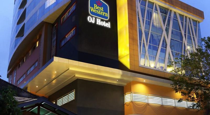 The 1O1 Malang Oj Hotell Exteriör bild
